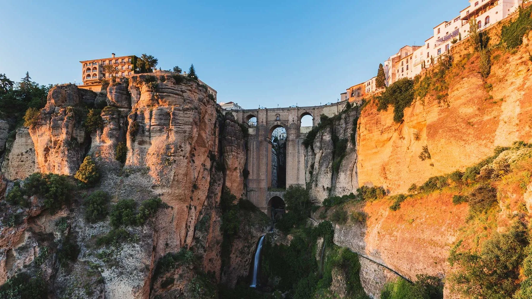 EIGHT CENTURIES - THE GREAT ANDALUSI JOURNEY